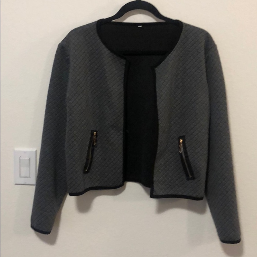 Cropped grey sweater